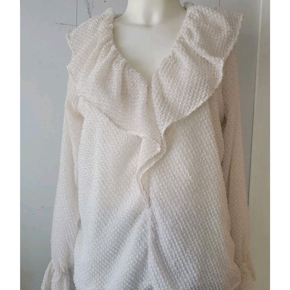 Ann Taylor Loft Sz M White Top Blouse Eyelet Bell Wrist Long Sleeve Peasant Boho